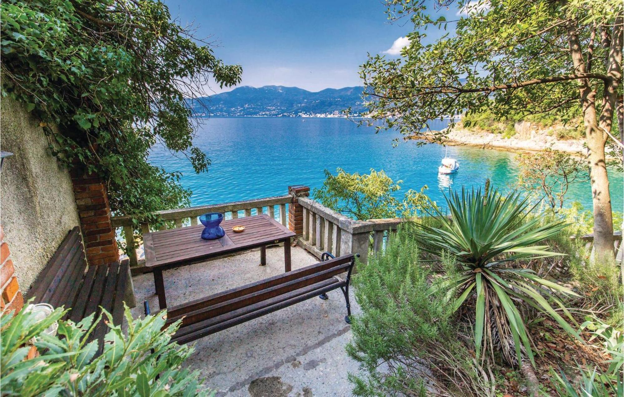 Gorgeous Apartment In Rijeka With House Sea View Eksteriør bilde
