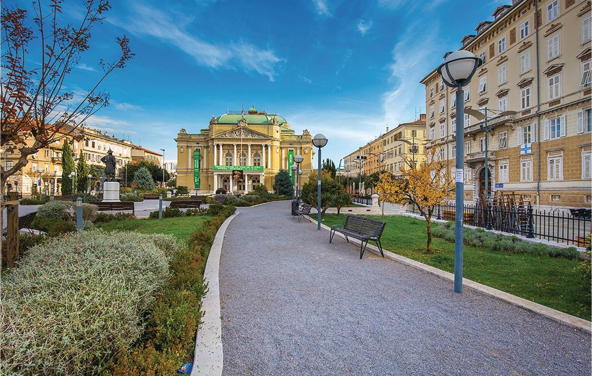 Gorgeous Apartment In Rijeka With House Sea View Eksteriør bilde